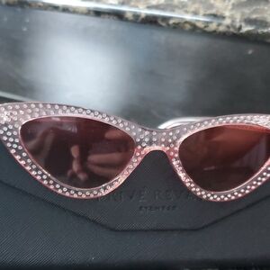 Elegant Rhinestone Cat-Eye Sunglasses